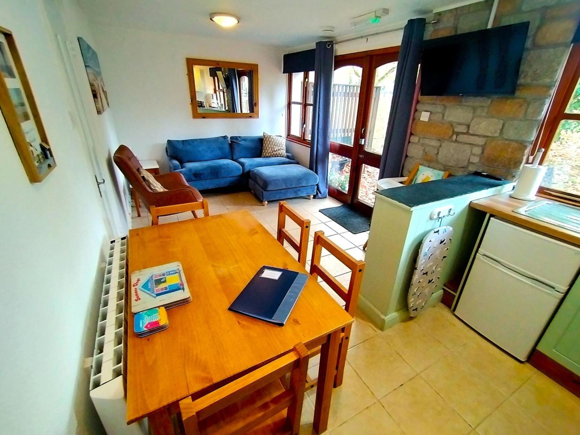 Rebels Retreat - 2-Bed Chalet Nr St Ives & Hayle Exterior photo