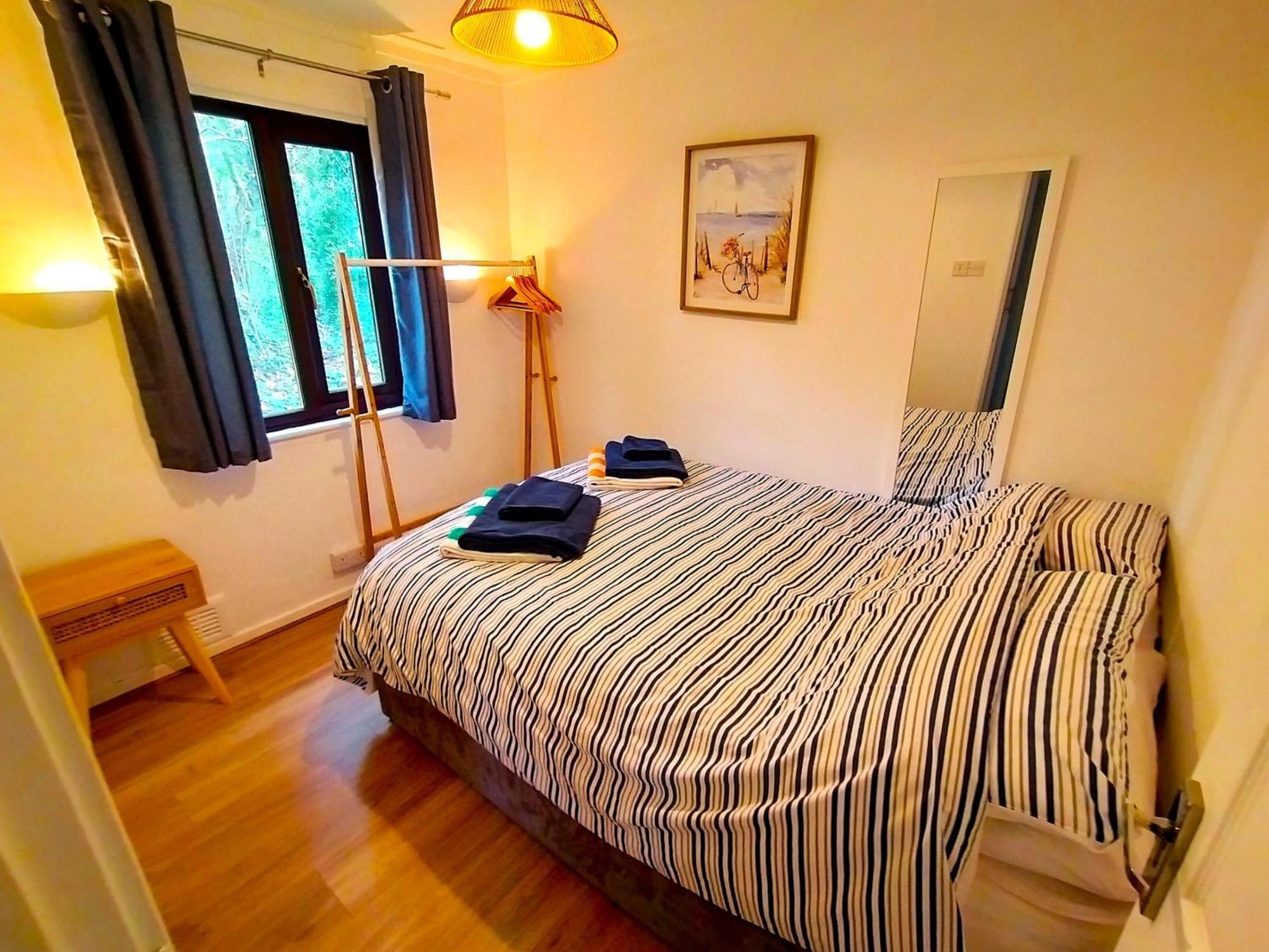 Rebels Retreat - 2-Bed Chalet Nr St Ives & Hayle Exterior photo