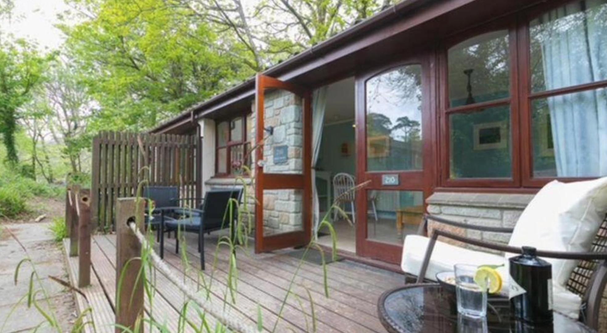 Rebels Retreat - 2-Bed Chalet Nr St Ives & Hayle Exterior photo